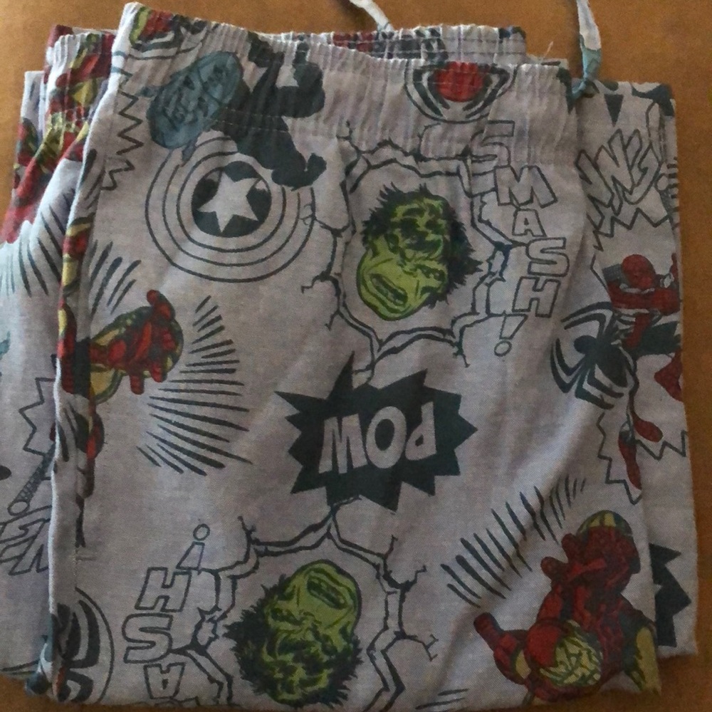 NEW- Men’s Marvel lounge pants